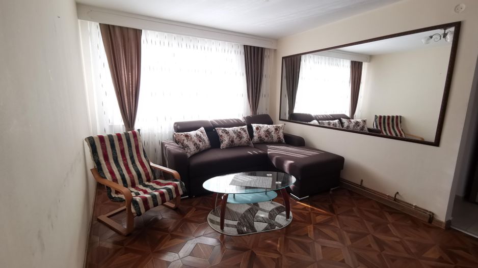 Apartament cu 2 camere de vânzare in Cetate - Poză 1