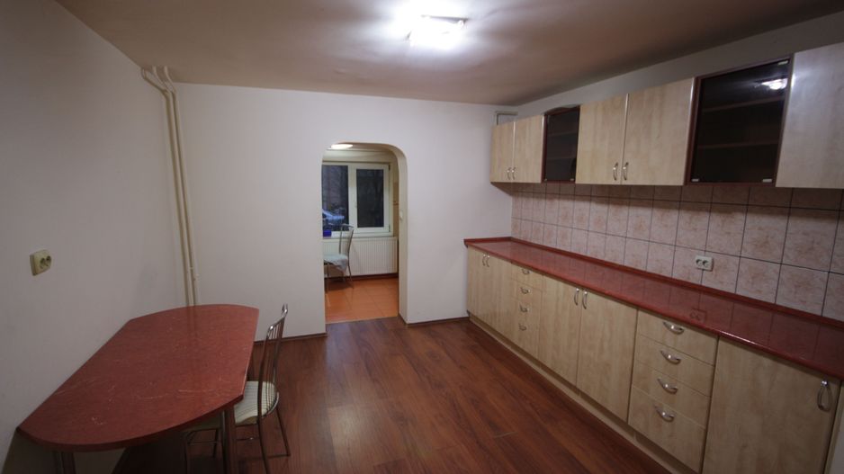 Apartament 4 camere zona Lipovei - Poză 2