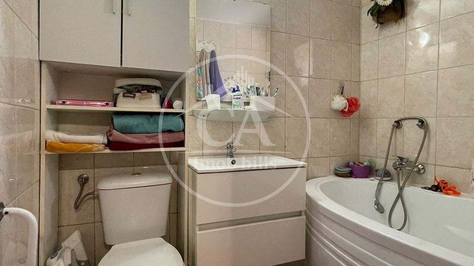 Casa de vanzare  cu 2 camere in zona Iosia, Oradea - Poză 12