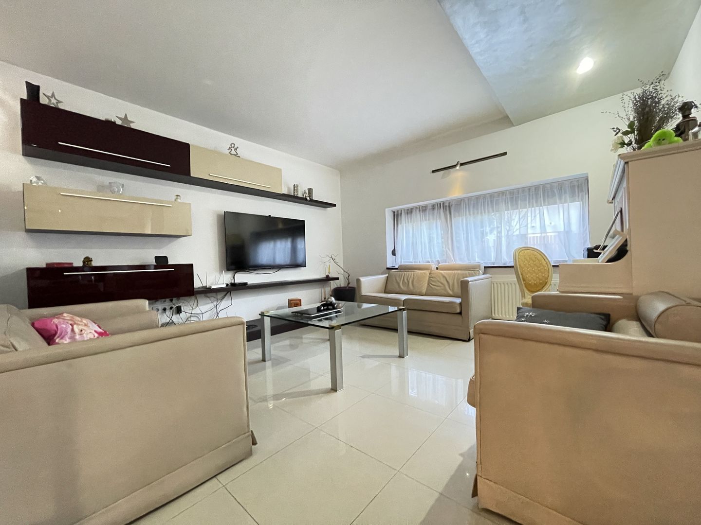 Casa de vanzare in zona Torontalului - Poză 3