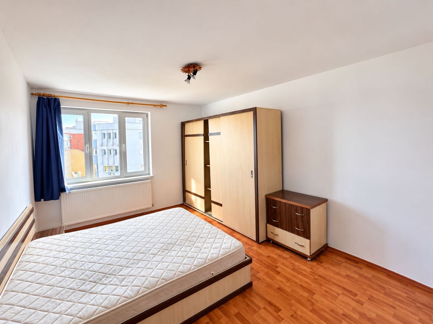Aradului-Iulius Town | 2 Camere | Etaj Intermediar | Decomandat. - Poză 7