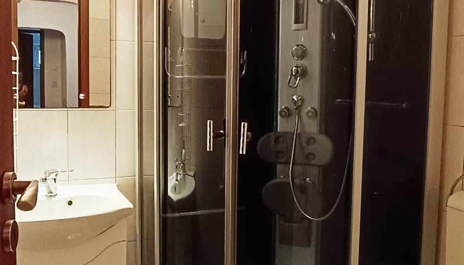 Apartament cu 4 camere in Tractoru-Independentei - Poză 9