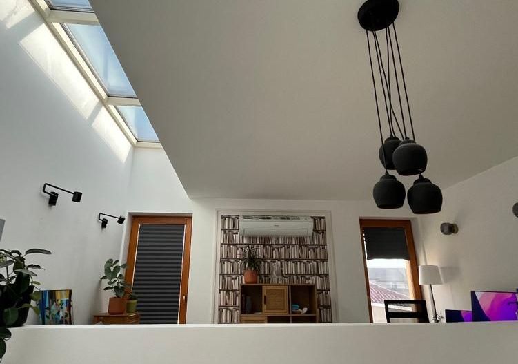 Locuinta spatioasa in triplex - Poză 15