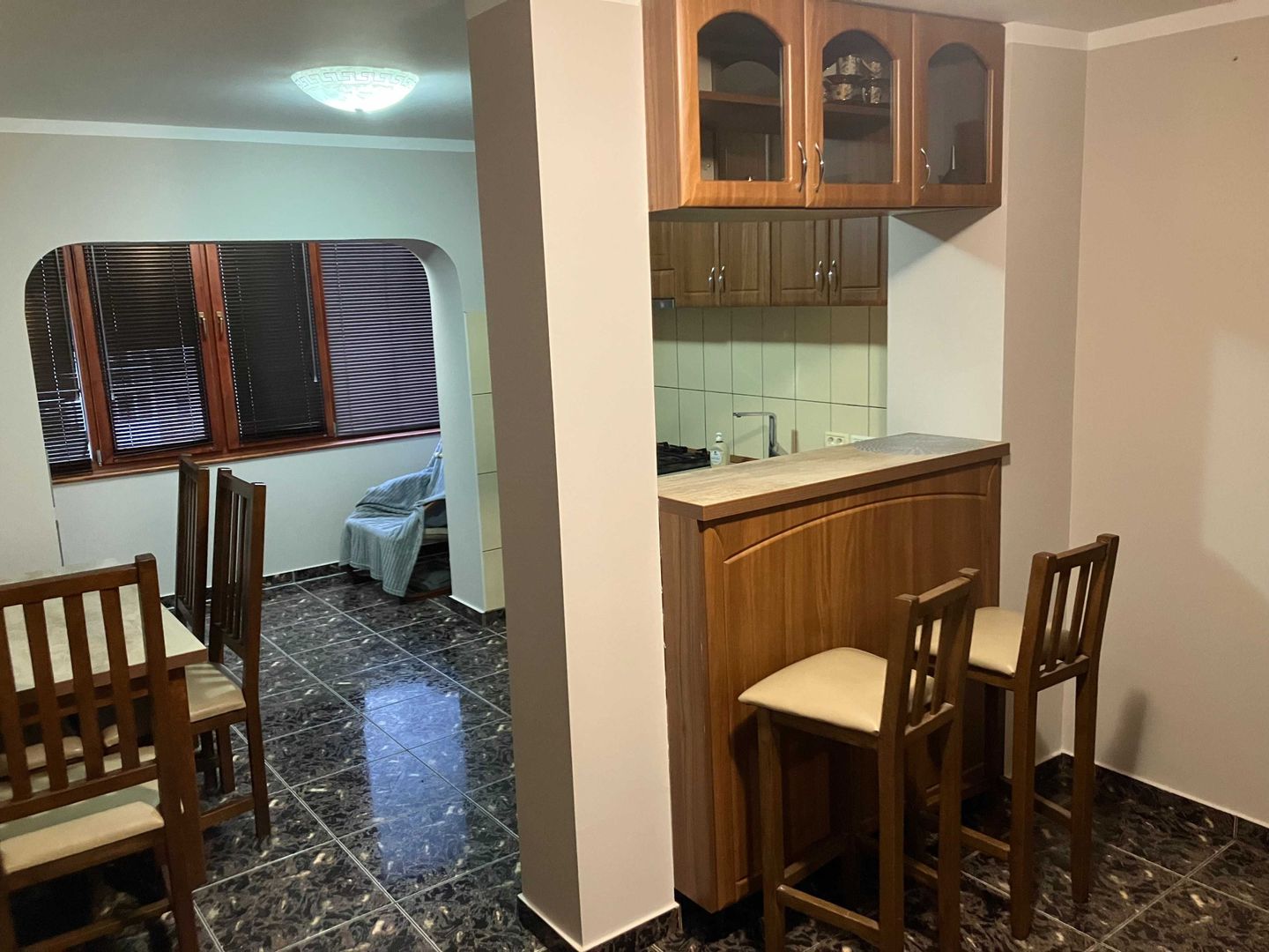 Soarelui | 3 Camere | Etaj intermediar | Decomandat | - Poză 3