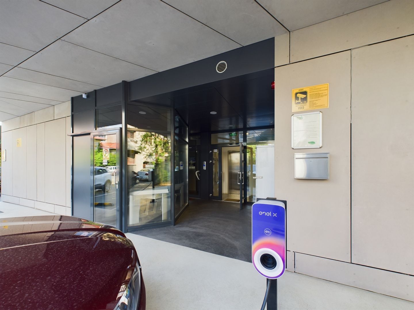Oportunitate - Spatiu de birouri premium in Cladire Mixta Zona Decebal - Poză 5