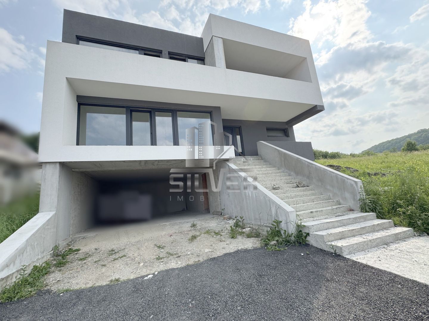 Casa exclusivista cu panorama deosebita! - Poză 1