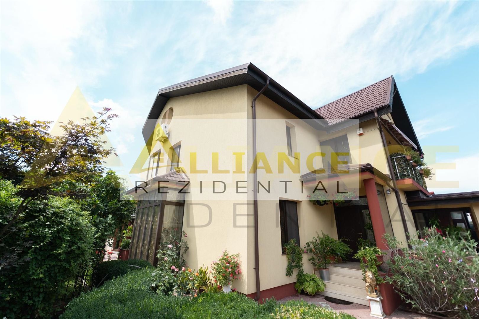 [OLTENITEI] Vila cu 7 camere - 325 MPU - Teren - 766 MP - Poză 3