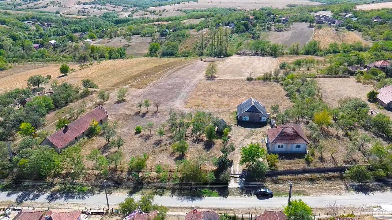 ! LISTARE NOUA !De vanzare Teren Cu  Priveliste Superba si Utilitatii - Poză 5