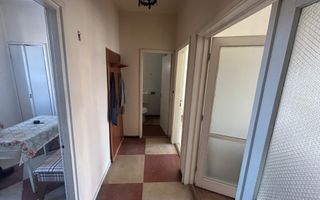 Apartament 2 camere decomandat Tractorul etaj 3 centrală termică nouă - Poză 9
