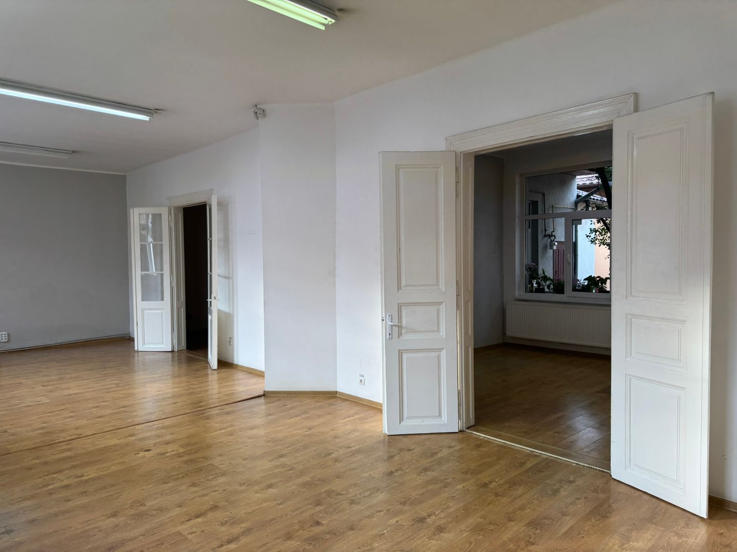 Spațiu pentru birouri / instituții – ultracentral, Str. Pitești - Poză 15