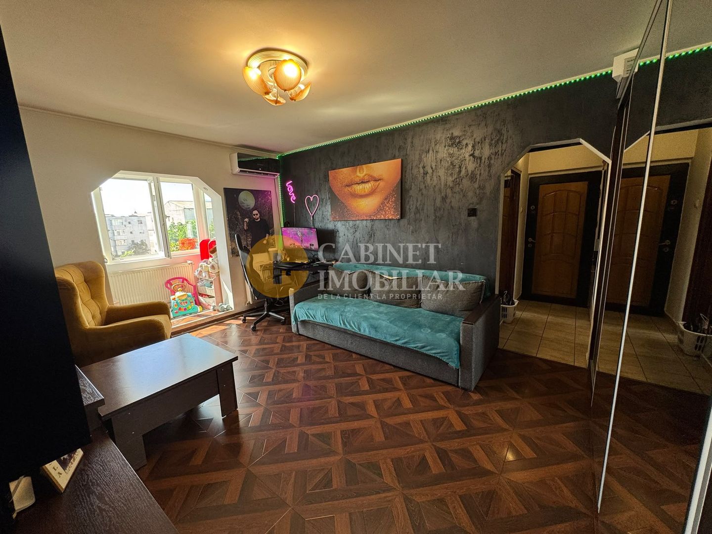 2 Camere-Renovat-Mobilat si Utilat-Zona Alexandru cel Bun - Poză 1
