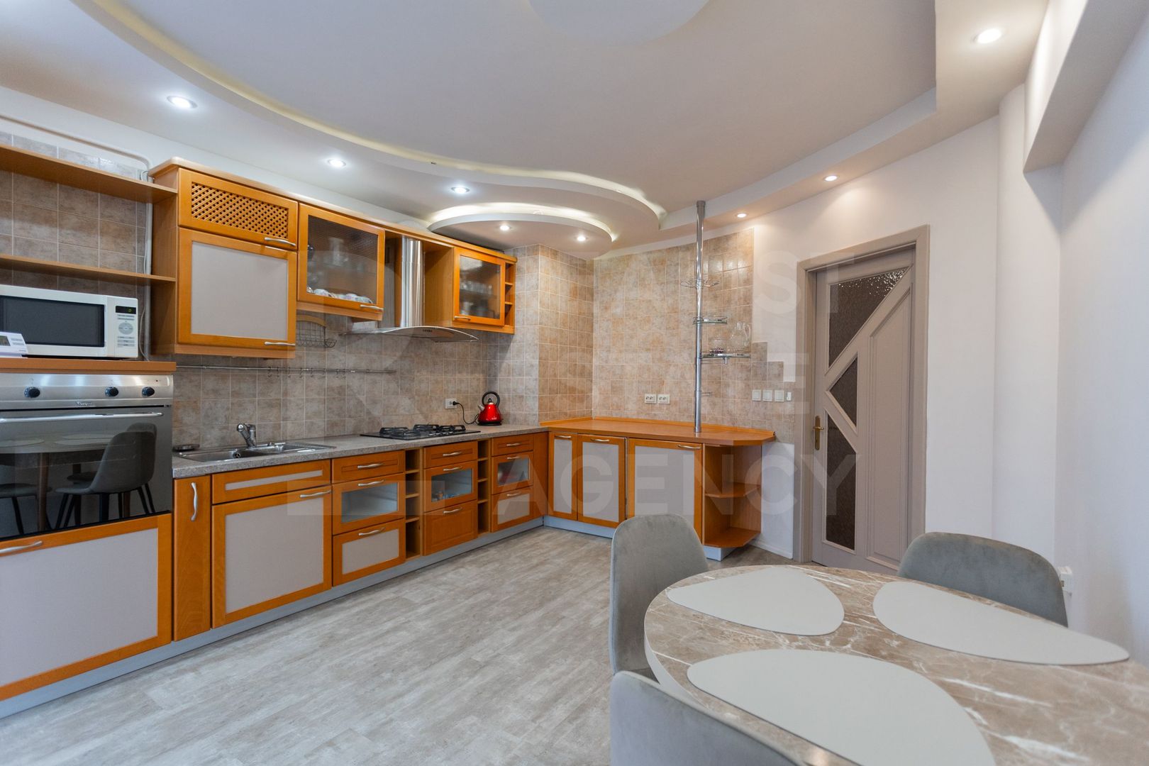 Chirie, apartament, 5 camere, strada Petru Rareș, Centru - Poză 16