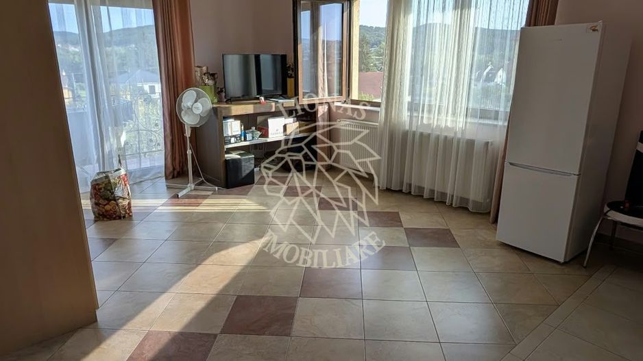 Apartament 46 mp-etaj 3-parcare-balcon-Zona Hotel Diana - Poză 1