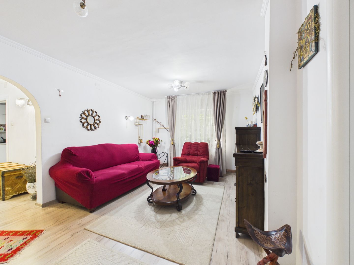 Oportunitate - 2 Apartamente 4 + 2 camere - Zona 13 Septembrie - Poză 3