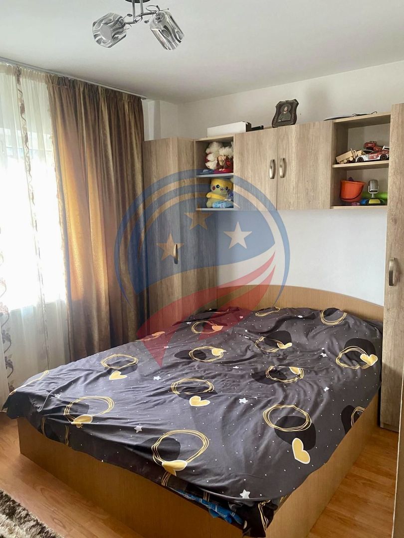 Apartament 2 camere, 55 mp, etaj 3/4, centrală proprie, mobilat și utilat - Poză 4