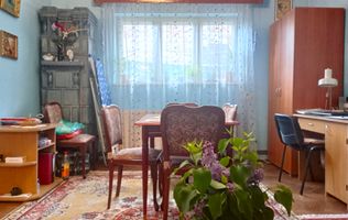 Centru! Vanzare casa cu 3 camere in centrul vechi Targoviste!