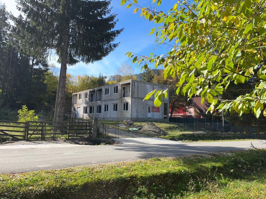 Hotel în constructie-Poiana Mărului plata in rate - Poză 1