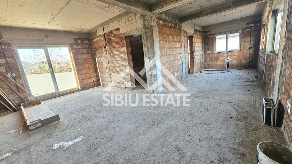 Casa duplex , 310 mp teren, Sura Mica , Sibiu - Poză 5