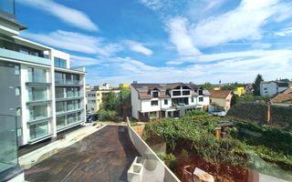 Apartament 3 camere, garaj si boxa - Sibiu central - Poză 11