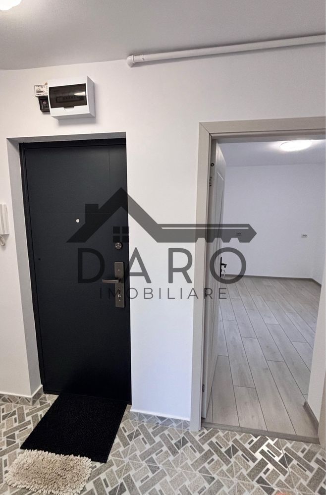 Vand apartament cu 3 camere - Poză 4