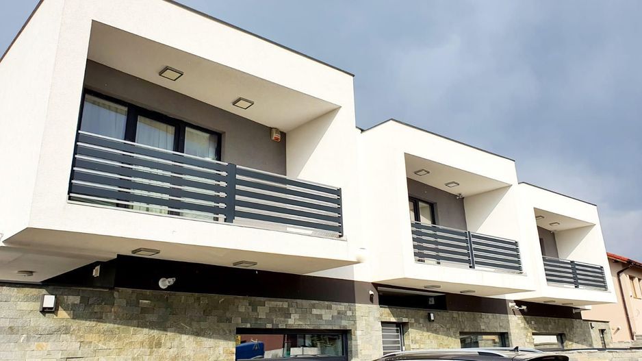 Casă / Vilă  de inchiriat Dumbravita - Poză 1