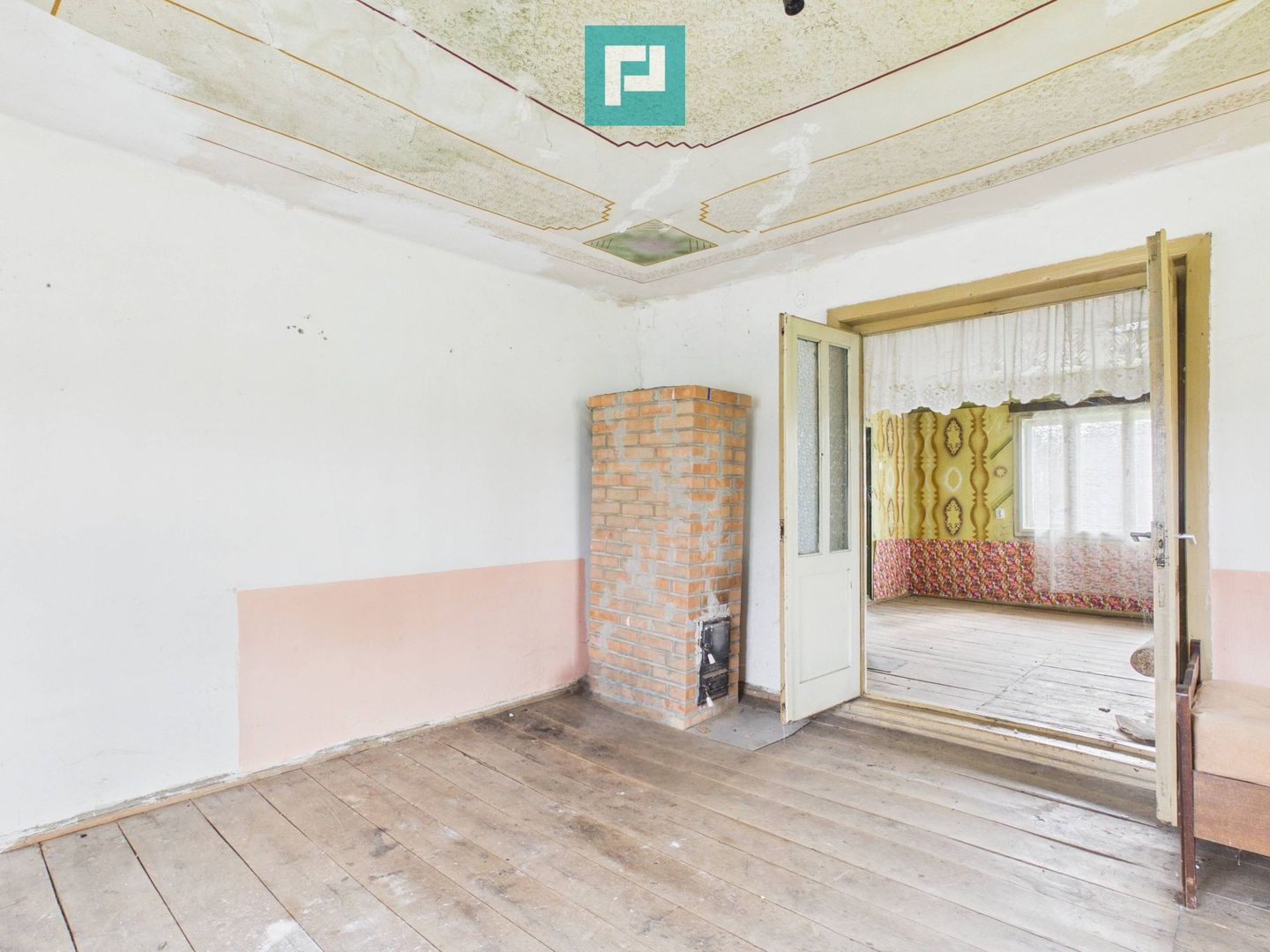 Casă cu teren de 17.681 mp, în loc. Hălmăgel, Arad - Poză 3