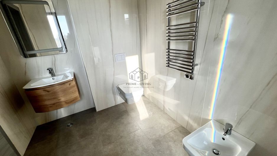 APARTAMENT DEOSEBIT CU 3 CAMERE LA VANZARE CU VEDERE LA LAC - Poză 7