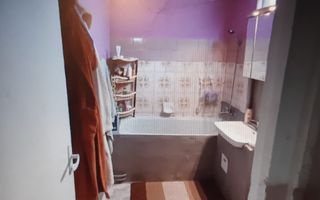 Ag EUROPA vinde apt. cu 3 camere la etajul 4 in Micro 16. - Poză 8