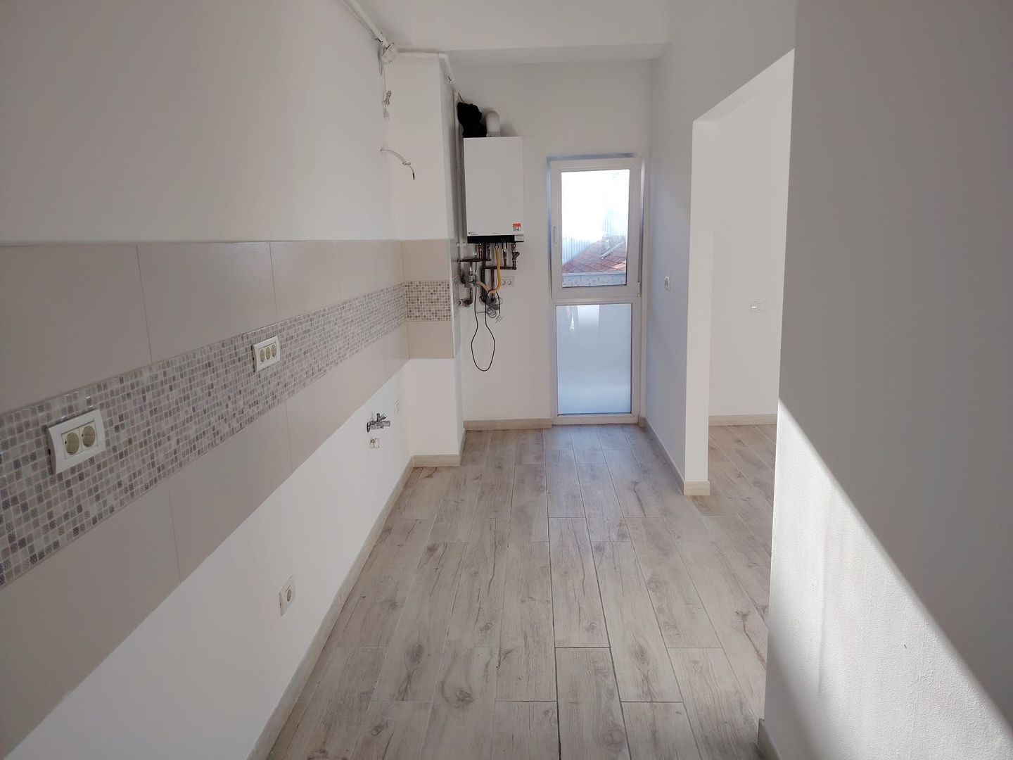 Sud Plaza | 1 Cameră | Bloc Nou | Etaj 2 | Balcon | 41,8 mp - Poză 2