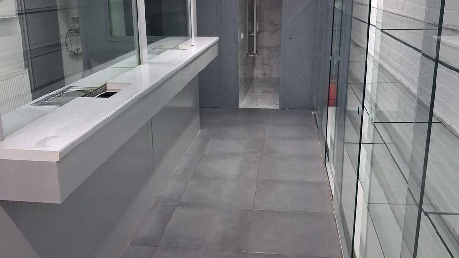 Spațiu comercial complet echipat - Poză 8