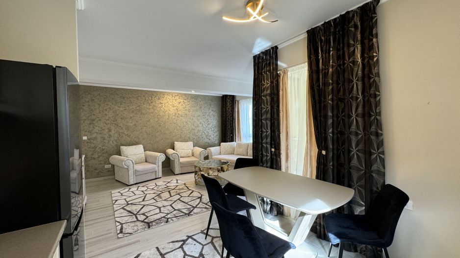 Apartament cu 2 camere mobilat si utilat de lux - Poză 3