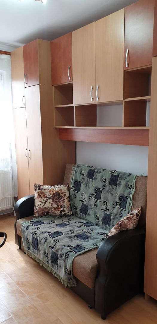 Apartament 3 camere de inchiriat Florilor - Poză 7