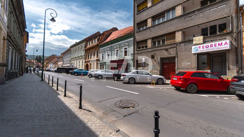Apartament 1 cameră · 47 mp utili · Centrul Istoric Brașov · Comision 0% - Poză 2