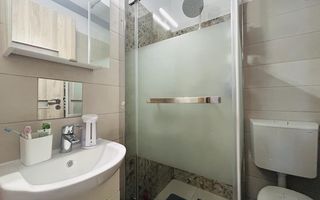Apartament 3 camere, etaj intermediar, mobilat, 2 bai, 2 balcoane - Poză 13