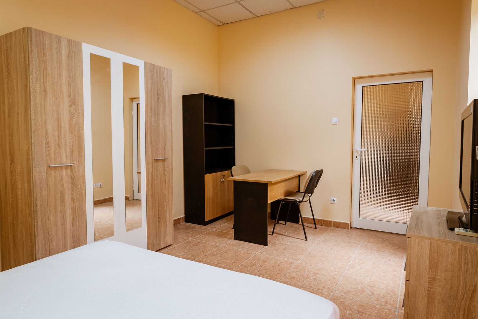 Apartament o cameră Piața Avram Iancu - Poză 2