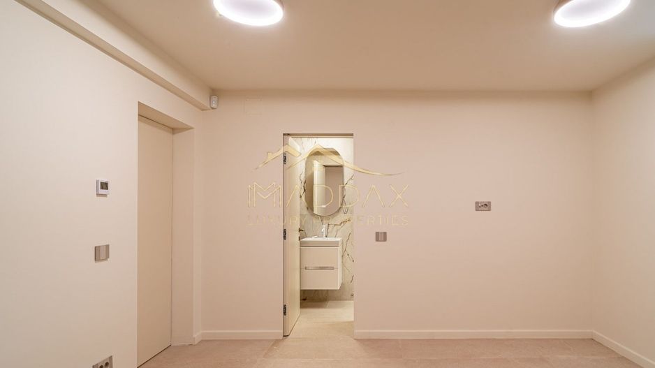 Vila Unica Noua cu 8 camere *300mp* /fotovoltaice si pompa cladura// Dorobanti - Poză 38