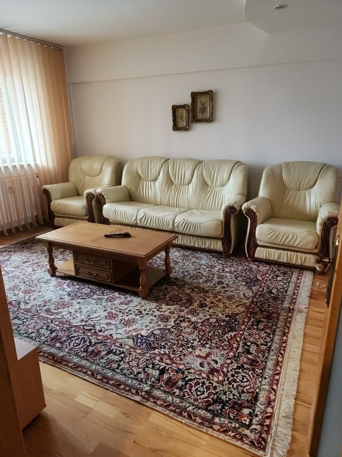 Apartament 13 septembrie Merriott - Poză 1