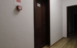 Cladirea Enel, 33 mp, Luminos. - Poză 7