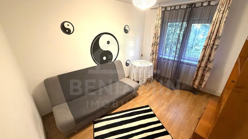 3 camere decomandat cu 2 bai Rovine etajul 3 centrala termica 72mp - Poză 3