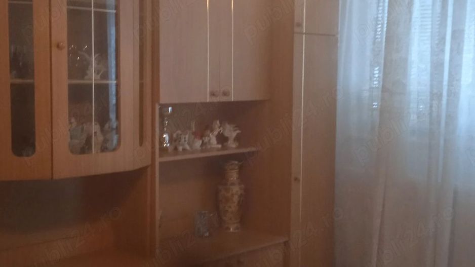 De inchiriat apartament cu 2 camere, Micro 20, 350 Euro - Poză 1