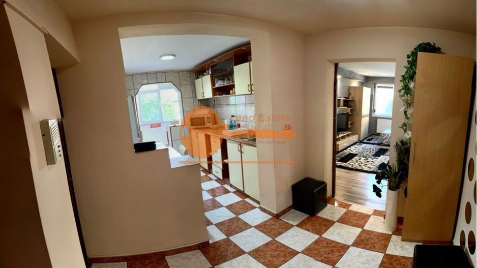 Apartament cu 3 camere in zona Uverturi -Gorjului (Centrala Proprie) - Poză 2