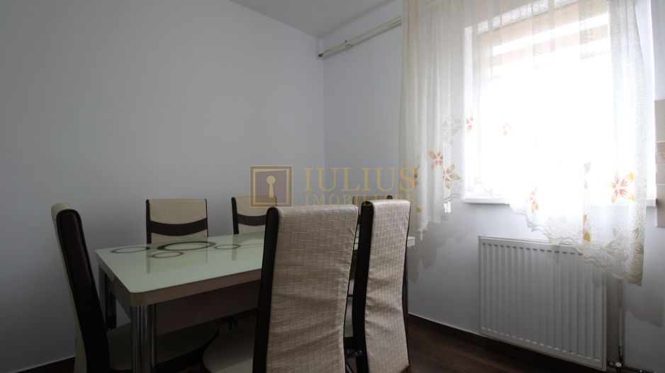 Zona Lipovei, 4 camere + 2 bai, centrala proprie - Poză 5