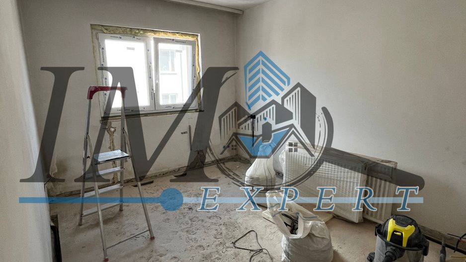 Apartament semi renovat de vânzare in Sebeș - Poză 3