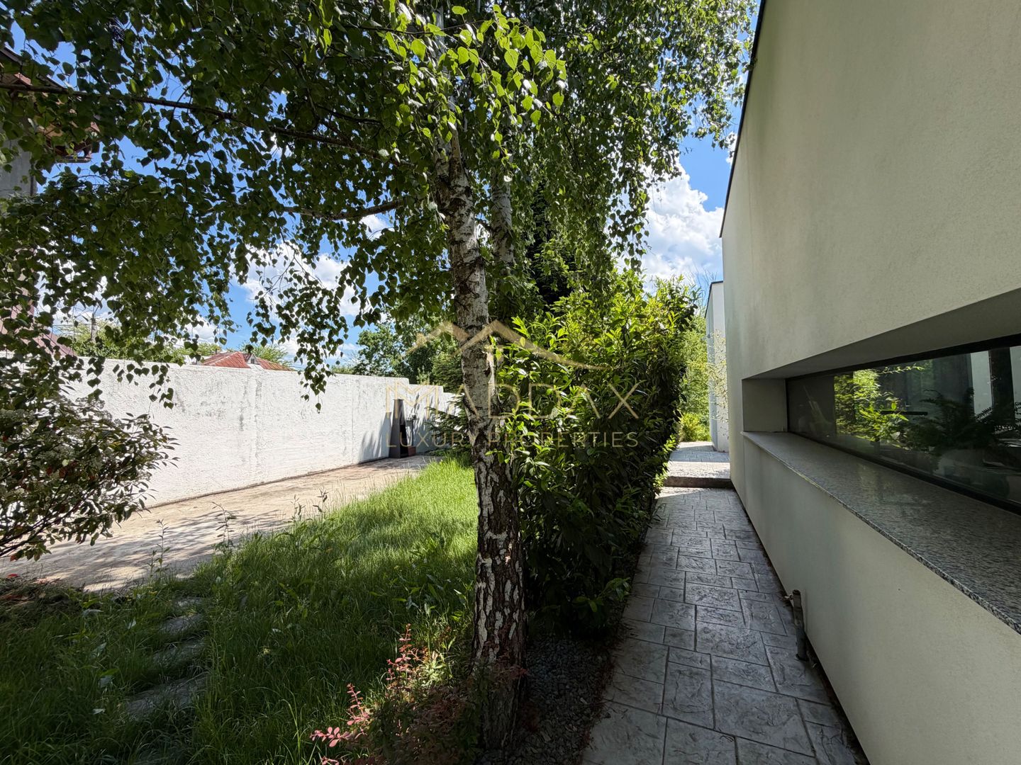 Vila cu 5 camere // * 565 mp gradina* // Tunari - Poză 115