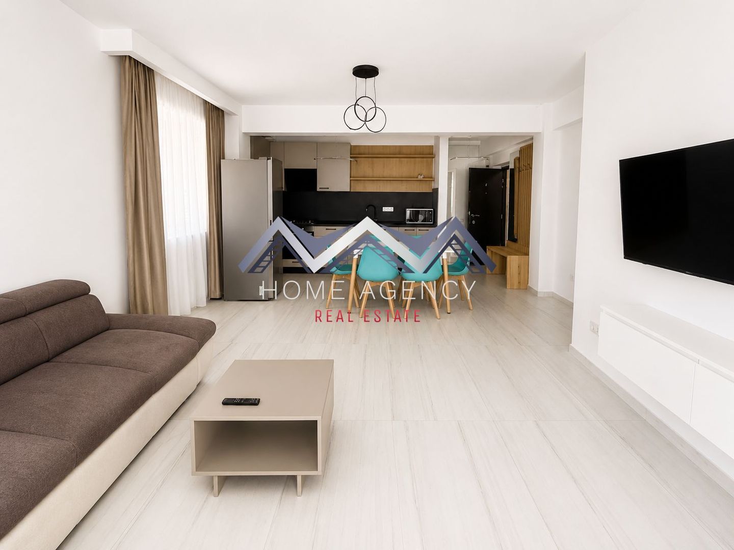 Apartament 3 camere premium + curte 100 mp | prima închiriere - Poză 1