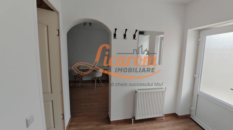 Casa traditionala singur in curte SANPETRU recent amenajata - Poză 2