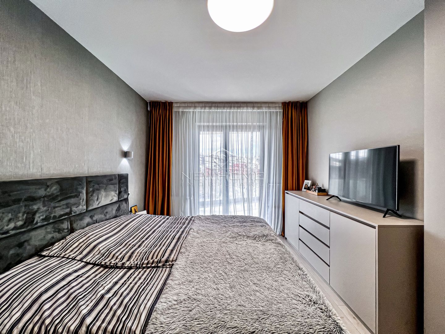 Apartament 2 camere 66 mp, zona Central - Poză 9