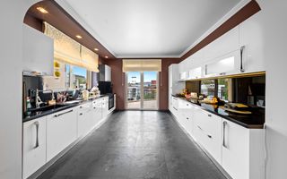 Vila cu teren de 1081 mp in cartierul Andrei Muresanu! - Poză 12