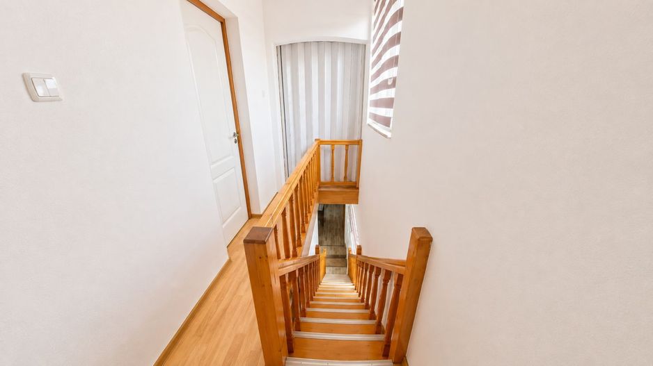 Afacere funcțională - Sală de Evenimente–Motel – Loc. Valea lui Mihai - Poză 21