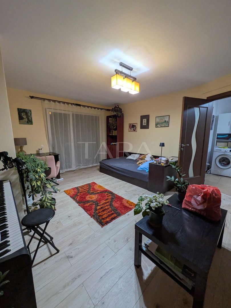 Apartament cu 3 camere, balcon și panoramă superbă, Baciu, zona Regal. - Poză 2